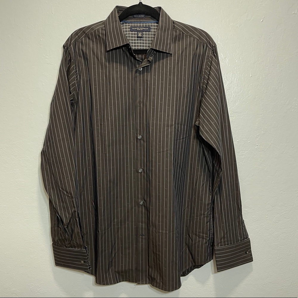 Banana Republic Button Down Dress Shirt